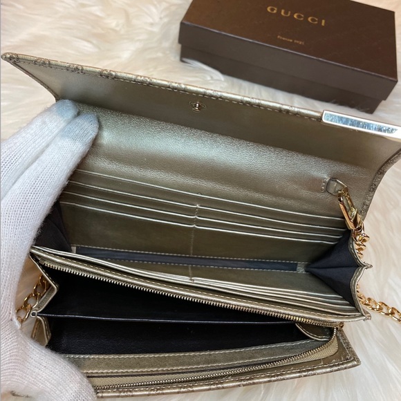 🎉🎉SOLD! Gucci Micro Guccisima Walllet on Chain - Picture 10 of 12